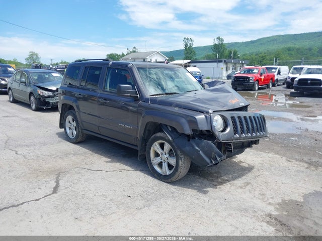 2016 Jeep Patriot Latitude მანქანა იყიდება აუქციონზე, vin: 1C4NJRFB4GD597172, აუქციონის ნომერი: 45171299