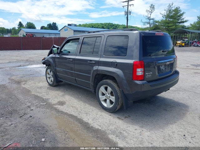 2016 Jeep Patriot Latitude მანქანა იყიდება აუქციონზე, vin: 1C4NJRFB4GD597172, აუქციონის ნომერი: 45171299