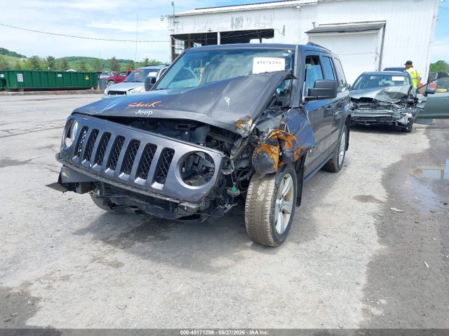2016 Jeep Patriot Latitude მანქანა იყიდება აუქციონზე, vin: 1C4NJRFB4GD597172, აუქციონის ნომერი: 45171299