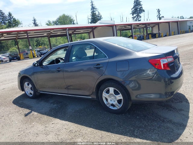 45171311 :رقم المزاد ، 4T4BF1FK9DR288879 vin ، 2013 Toyota Camry Le مزاد بيع
