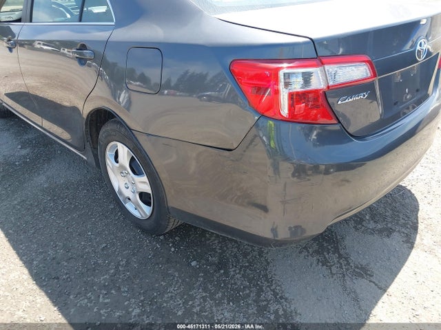 45171311 :رقم المزاد ، 4T4BF1FK9DR288879 vin ، 2013 Toyota Camry Le مزاد بيع