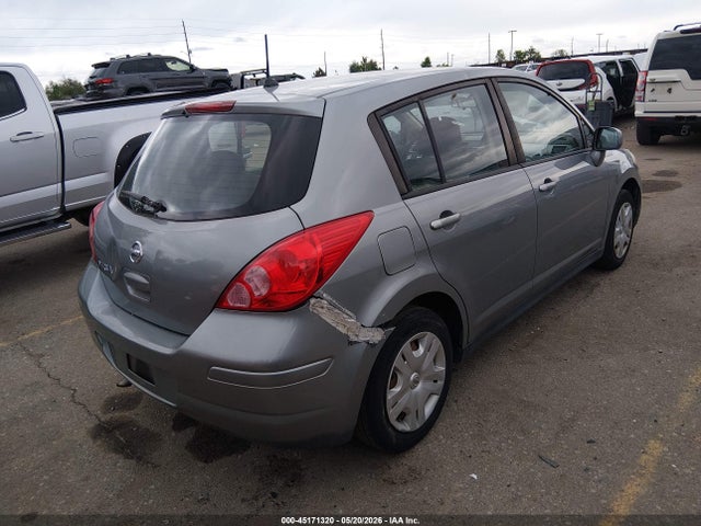 45171320 :رقم المزاد ، 3N1BC1CP2AL389147 vin ، 2010 Nissan Versa 1.8s مزاد بيع