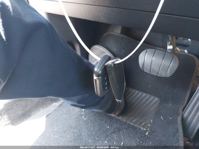 WBXHU7C34J5L06311 BMW X1 Sdrive28i