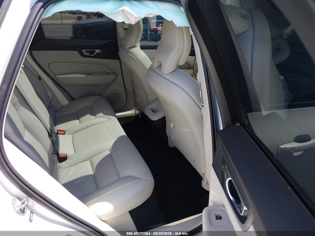 Продажа на аукционе авто 2024 Volvo Xc60 B5 Core Dark Theme, vin: YV4L12RK3R1925824, номер лота: 45171364