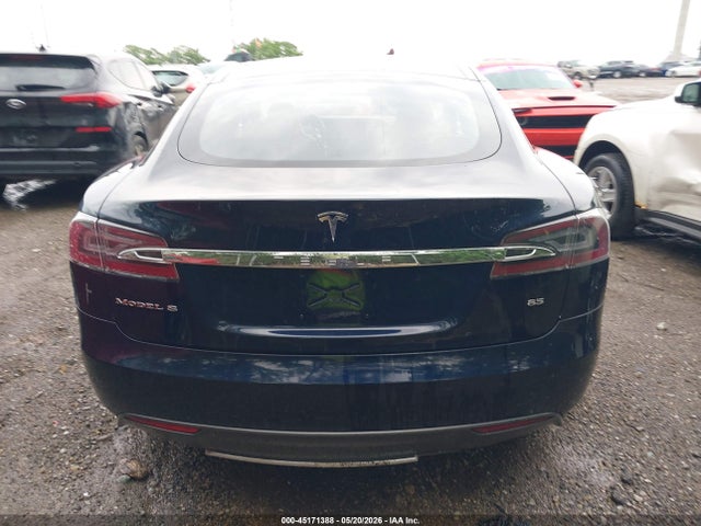 2013 Tesla Model S მანქანა იყიდება აუქციონზე, vin: 5YJSA1DN7DFP27077, აუქციონის ნომერი: 45171388