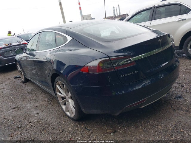 2013 Tesla Model S მანქანა იყიდება აუქციონზე, vin: 5YJSA1DN7DFP27077, აუქციონის ნომერი: 45171388
