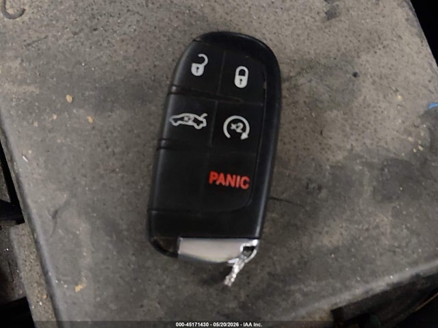 45171430 :رقم المزاد ، 1C3CCCBB6GN174094 vin ، 2016 Chrysler 200 S مزاد بيع