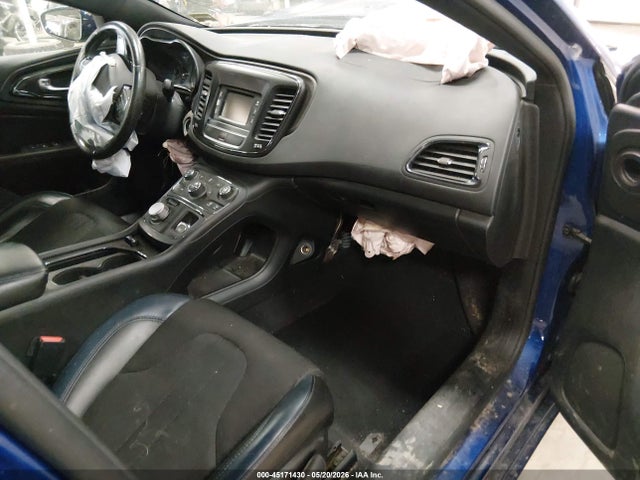 45171430 :رقم المزاد ، 1C3CCCBB6GN174094 vin ، 2016 Chrysler 200 S مزاد بيع