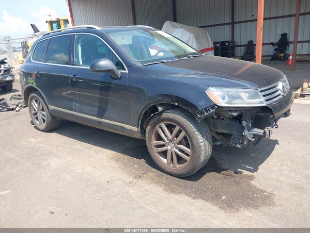 Volkswagen Touareg Vr6 Lux 2016 WVGEF9BP8GD004573 zdjęcie główne