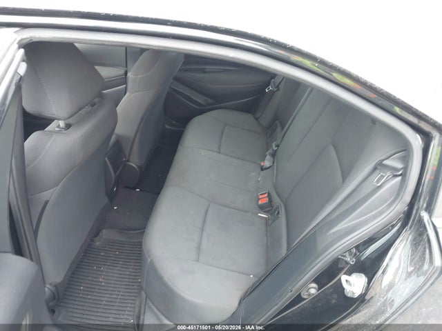 5YFEPMAE7NP382172 Toyota COROLLA LE