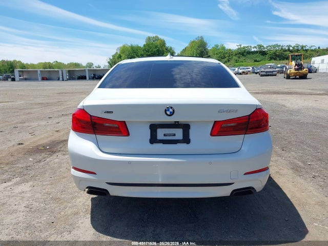 45171526 :رقم المزاد ، WBAJE7C37HG887424 vin ، 2017 Bmw 540i Xdrive مزاد بيع