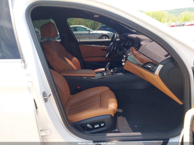45171526 :رقم المزاد ، WBAJE7C37HG887424 vin ، 2017 Bmw 540i Xdrive مزاد بيع