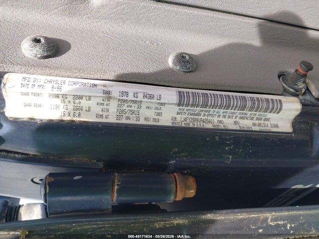 1997 Jeep Wrangler Se მანქანა იყიდება აუქციონზე, vin: 1J4FY29P8VP425411, აუქციონის ნომერი: 45171634