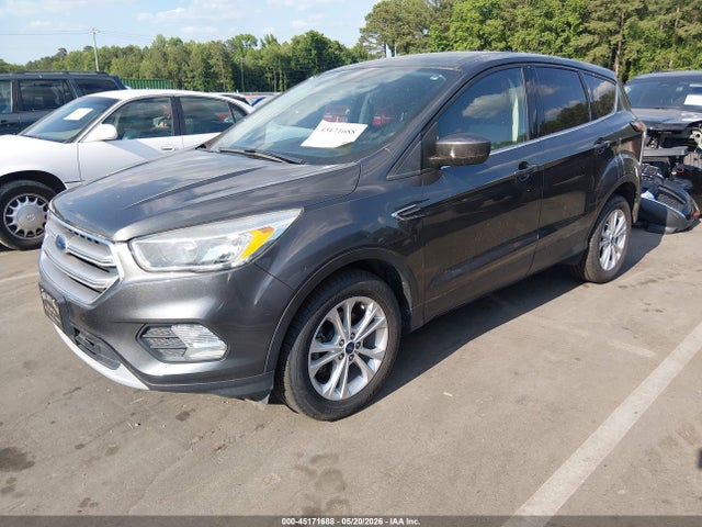 2017 Ford Escape Se მანქანა იყიდება აუქციონზე, vin: 1FMCU0GD4HUC31932, აუქციონის ნომერი: 45171688