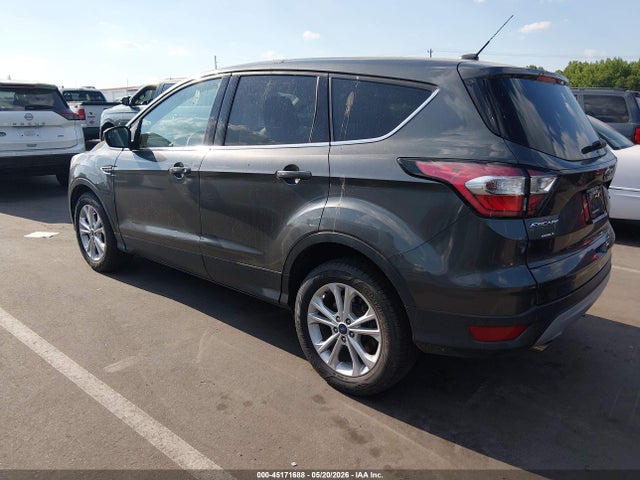 2017 Ford Escape Se მანქანა იყიდება აუქციონზე, vin: 1FMCU0GD4HUC31932, აუქციონის ნომერი: 45171688