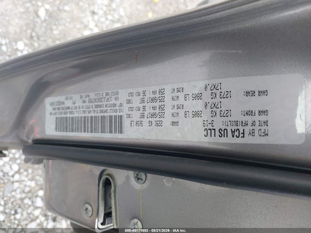 45171692 :رقم المزاد ، 1C4PJLCB3KD427999 vin ، 2019 Jeep Cherokee Latitude Fwd مزاد بيع
