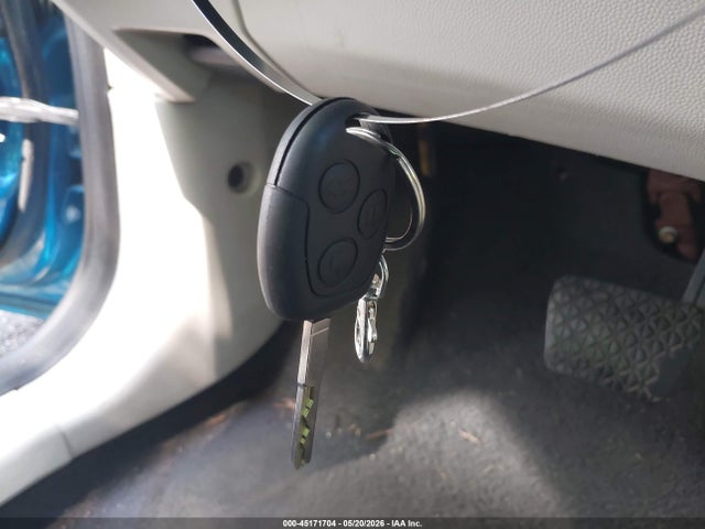 2013 Ford Fiesta Se მანქანა იყიდება აუქციონზე, vin: 3FADP4BJ4DM130768, აუქციონის ნომერი: 45171704