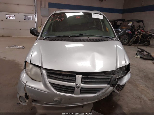 45171748 :رقم المزاد ، 2D4GP44L15R455817 vin ، 2005 Dodge Grand Caravan Sxt مزاد بيع
