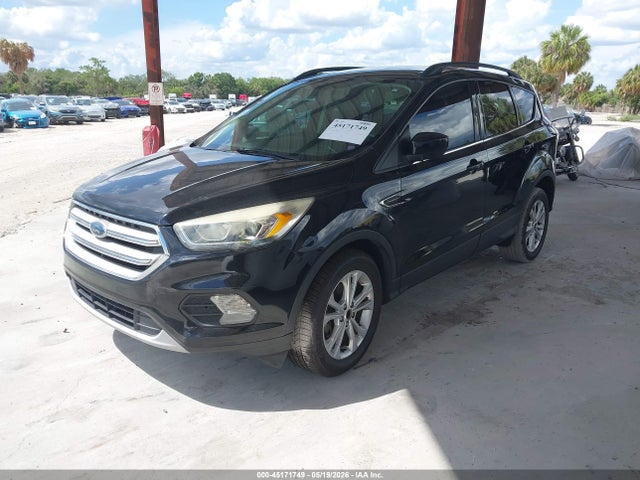 45171749 :رقم المزاد ، 1FMCU0HD8JUC03510 vin ، 2018 Ford Escape Sel مزاد بيع