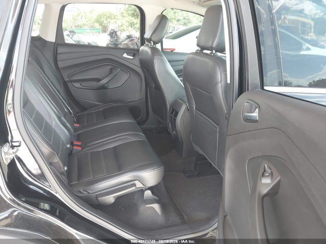 45171749 :رقم المزاد ، 1FMCU0HD8JUC03510 vin ، 2018 Ford Escape Sel مزاد بيع