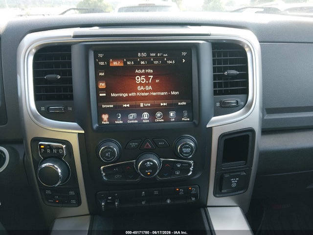 Продажа на аукционе авто 2017 Ram 1500 Big Horn  4x4 5'7 Box, vin: 3C6RR7LT6HG769760, номер лота: 45171780