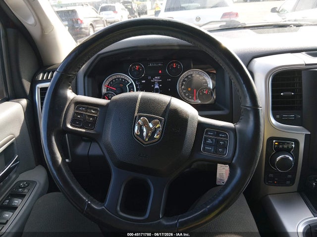 Продажа на аукционе авто 2017 Ram 1500 Big Horn  4x4 5'7 Box, vin: 3C6RR7LT6HG769760, номер лота: 45171780