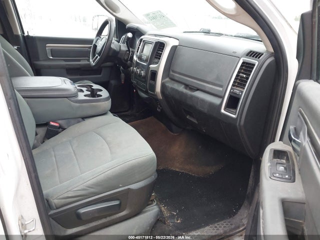 45171812 :رقم المزاد ، 3C63RRHL2GG272715 vin ، 2016 Ram 3500 Slt مزاد بيع