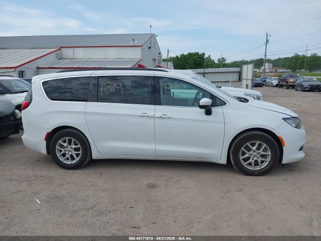Chrysler Voyager Lxi 2021 2C4RC1DG3MR542071 Image 13