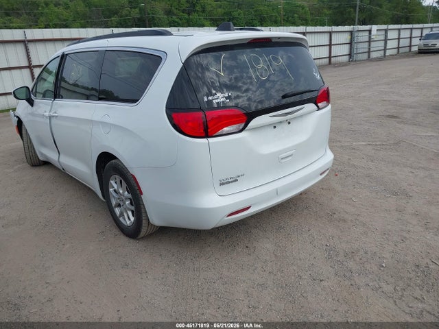 Chrysler Voyager Lxi 2021 2C4RC1DG3MR542071 Image 3