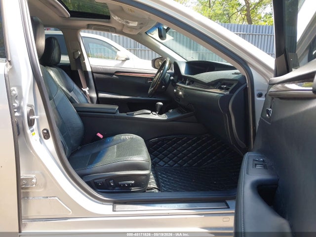 45171826 :رقم المزاد ، JTHBK1GG6D2075712 vin ، 2013 Lexus Es 350 مزاد بيع