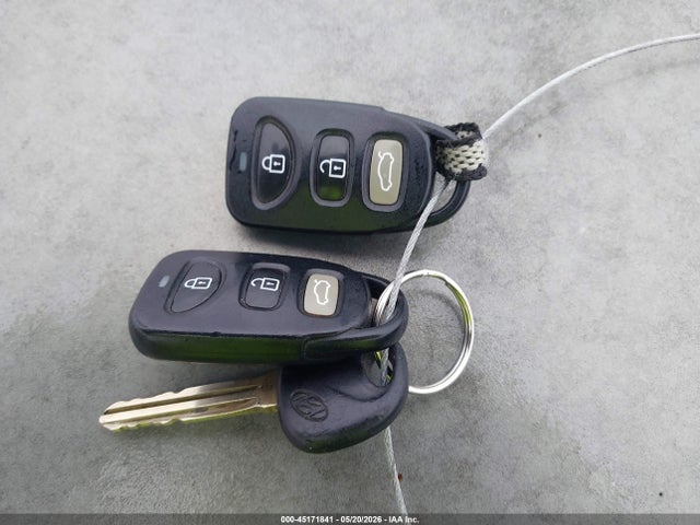 2008 Hyundai Elantra Gls/se მანქანა იყიდება აუქციონზე, vin: KMHDU46DX8U390841, აუქციონის ნომერი: 45171841