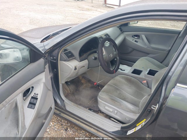 45171851 :رقم المزاد ، 4T1BE46K99U381844 vin ، 2009 Toyota Camry Le مزاد بيع