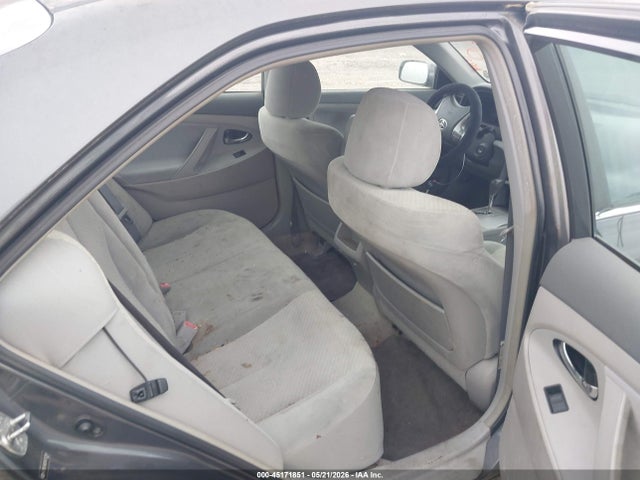 45171851 :رقم المزاد ، 4T1BE46K99U381844 vin ، 2009 Toyota Camry Le مزاد بيع