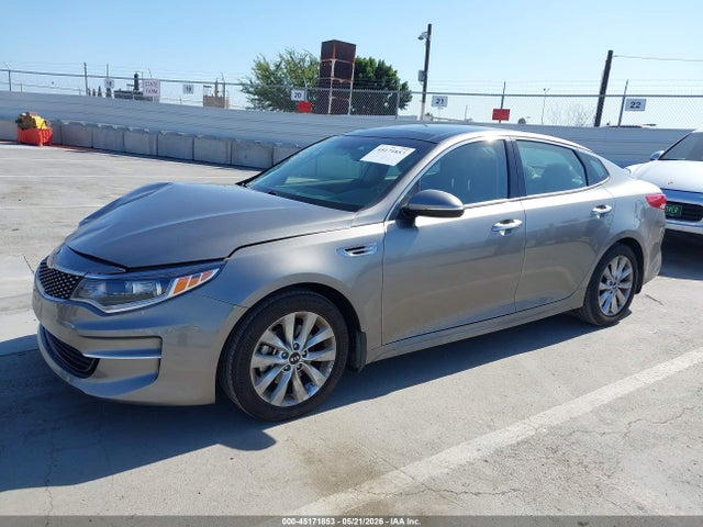 KIA OPTIMA EX 2018 5XXGU4L30JG226913 Image 2