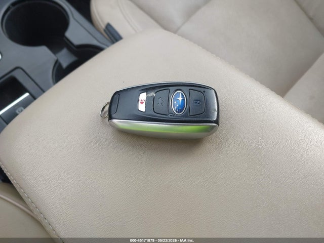 45171879 :رقم المزاد ، 4S4BSANC8H3248904 vin ، 2017 Subaru Outback 2.5i Limited مزاد بيع