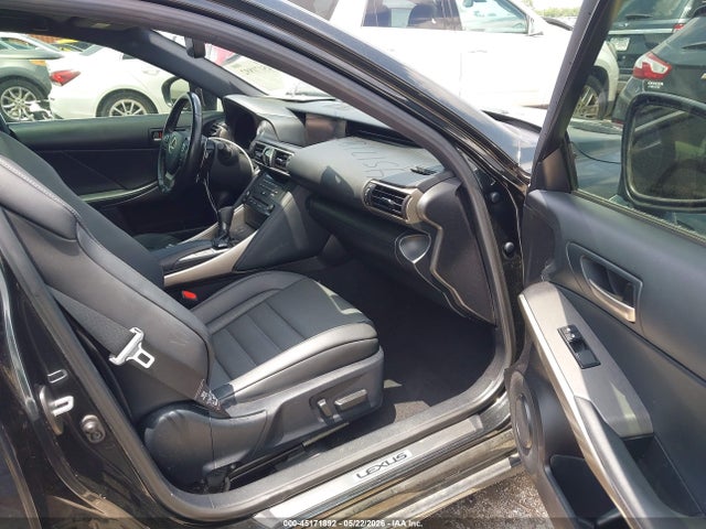 45171892 :رقم المزاد ، JTHGA1D23L5108910 vin ، 2020 Lexus Is 300 مزاد بيع