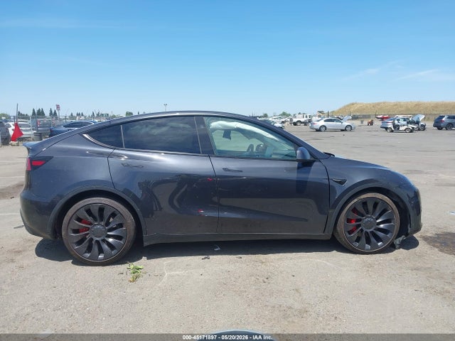 Продажа на аукционе авто 2024 Tesla Model Y Performance Dual Motor All-wheel Drive, vin: 7SAYGDEF3RF020778, номер лота: 45171897
