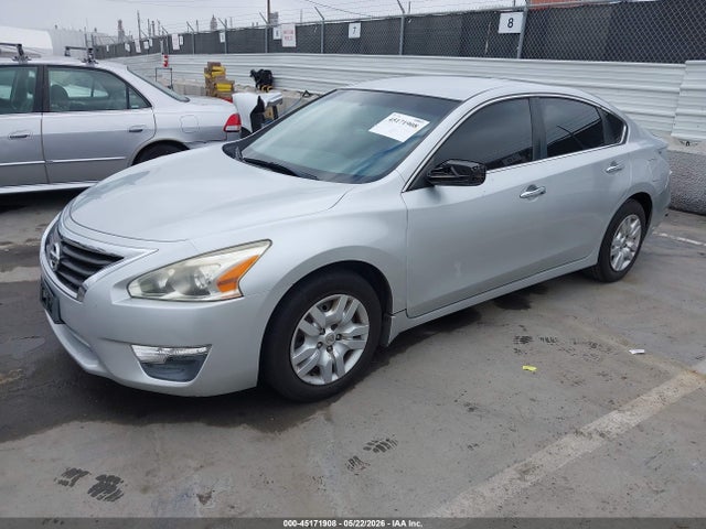 Nissan Altima 2.5 S 2014 1N4AL3AP2EN200046 Image 2