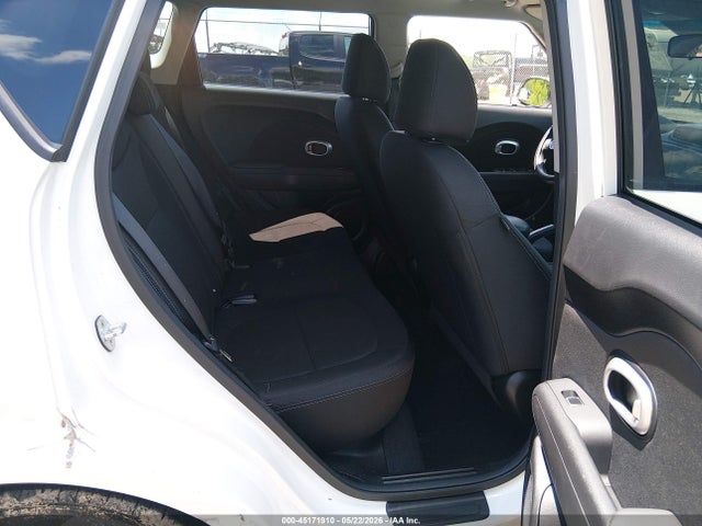 2018 Kia Soul მანქანა იყიდება აუქციონზე, vin: KNDJN2A20J7523190, აუქციონის ნომერი: 45171910