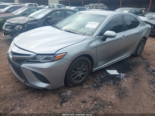 45171912 :رقم المزاد ، 4T1M11AK6LU993324 vin ، 2020 Toyota Camry Se مزاد بيع