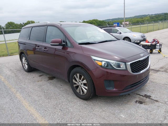 2016 KNDMB5C15G6085633 main image
