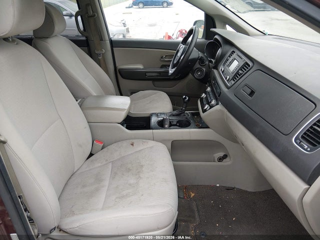 KIA SEDONA LX 2016 KNDMB5C15G6085633 Image 5