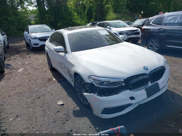 2017 Bmw 540i Xdrive მანქანა იყიდება აუქციონზე, vin: WBAJE7C31HG887032, აუქციონის ნომერი: 45171978