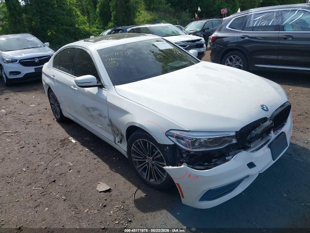 2017 Bmw 540i Xdrive მანქანა იყიდება აუქციონზე, vin: WBAJE7C31HG887032, აუქციონის ნომერი: 45171978