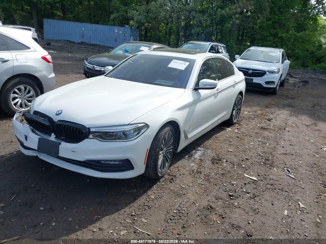 2017 Bmw 540i Xdrive მანქანა იყიდება აუქციონზე, vin: WBAJE7C31HG887032, აუქციონის ნომერი: 45171978