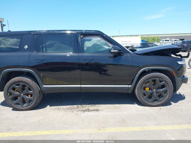 Rivian R1s Adventure 2023 7PDSGABA1PN028802 Image 13