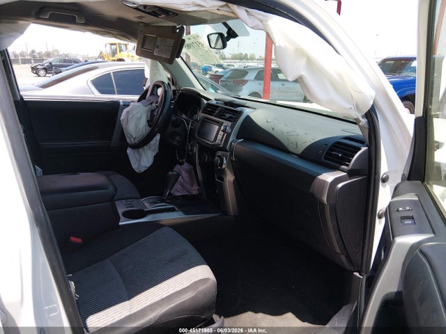 2018 Toyota 4runner Sr5 მანქანა იყიდება აუქციონზე, vin: JTEZU5JR9J5165941, აუქციონის ნომერი: 45171985