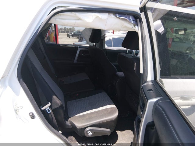 2018 Toyota 4runner Sr5 მანქანა იყიდება აუქციონზე, vin: JTEZU5JR9J5165941, აუქციონის ნომერი: 45171985