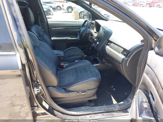 45172005 :رقم المزاد ، JA4AD3A37LZ010098 vin ، 2020 Mitsubishi Outlander Le 2.4 مزاد بيع