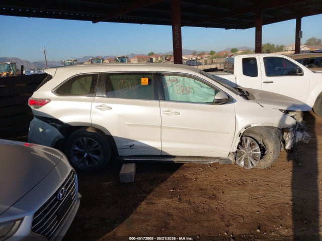 Toyota Highlander Le Plus V6 2015 5TDZKRFH7FS098825 Image 13